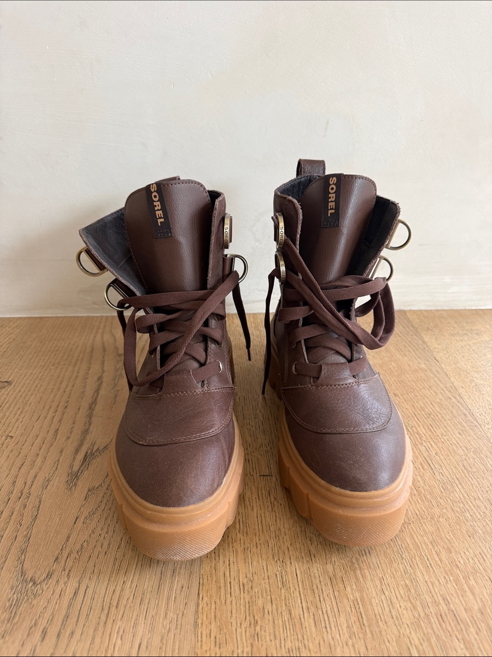 Sorel Men's Brown Leather Lace-Up Platform Boots with Gum Sole